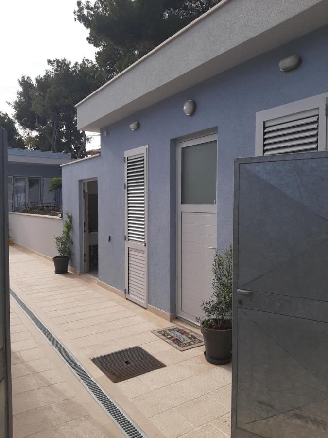 Beach Residences Caroline Хвар Екстериор снимка